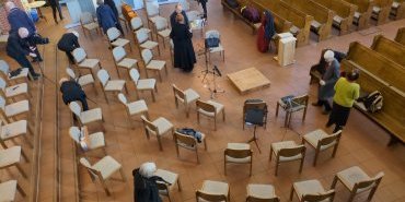 Ochesterbestuhlung ohne Musiker