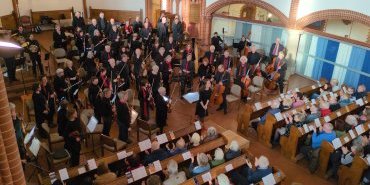 Orchester Applaus, von Empore
